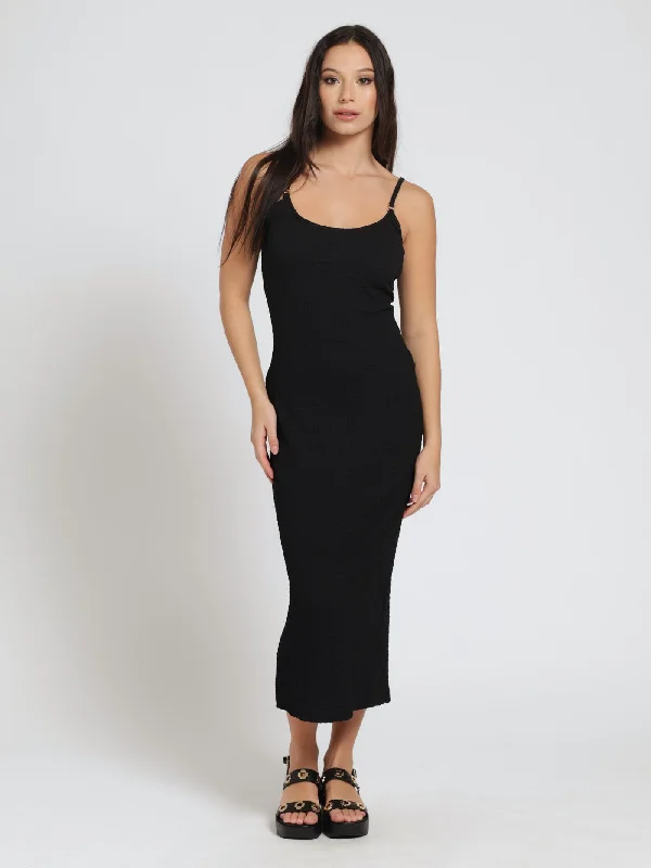 Textured Basic Strappy Midi Dress - Black