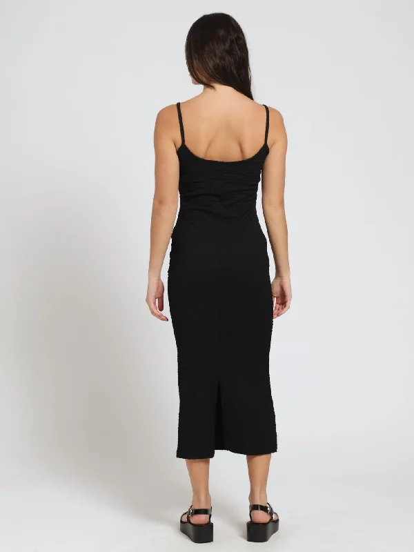 Textured Basic Strappy Midi Dress - Black