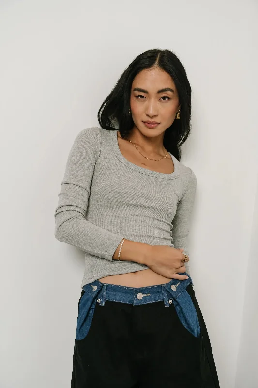 Audrey Ribbed Top in Grey