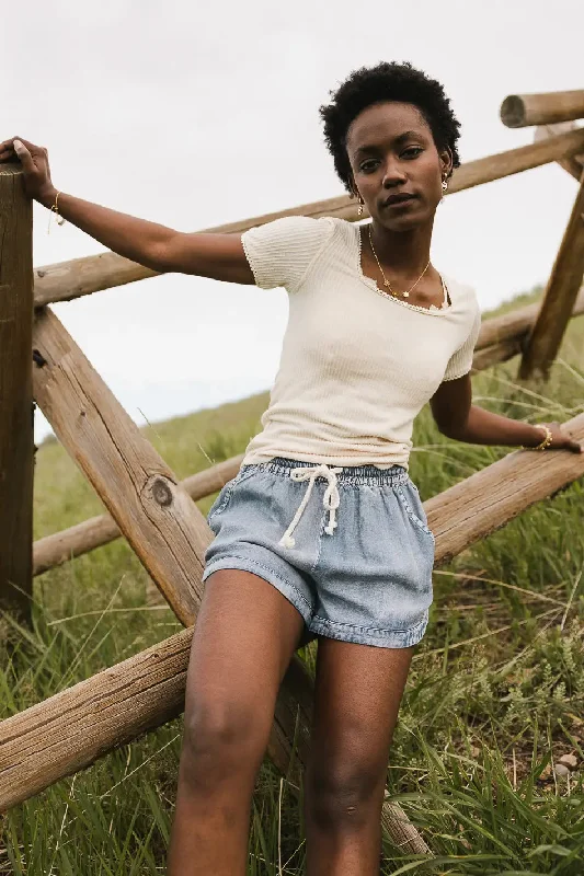 Aybree Ribbed Tee in Cream