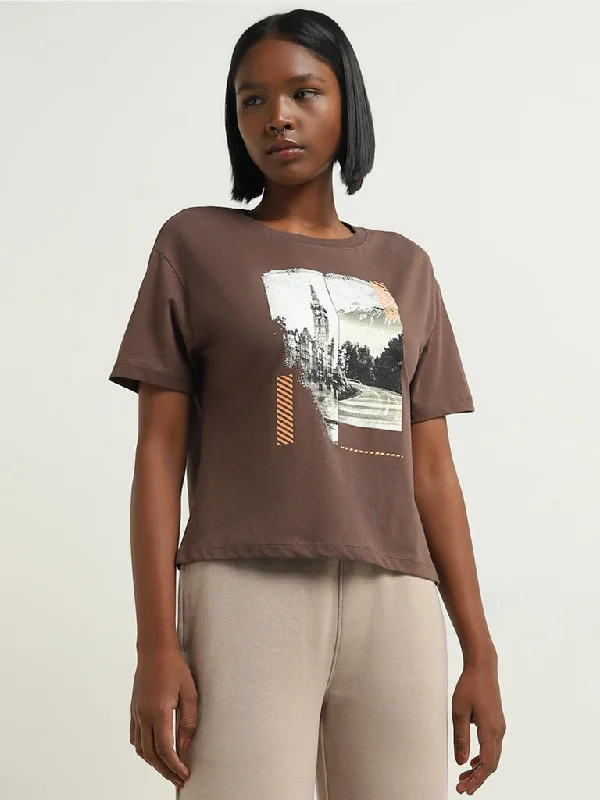 Studiofit Dark Brown Cityscape Design Cotton Blend T-Shirt