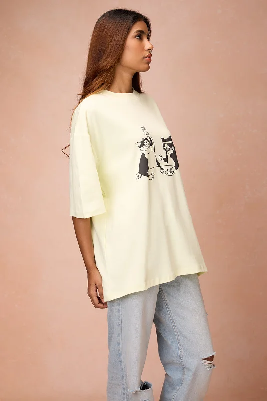 Women's Two Cats Behind Me Yellow T-Shirt