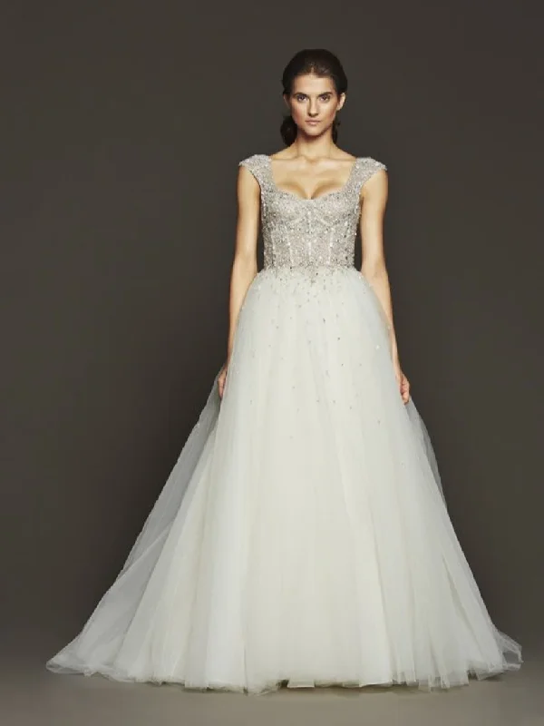 Unbeatable Prices!Badgley Mischka Horne