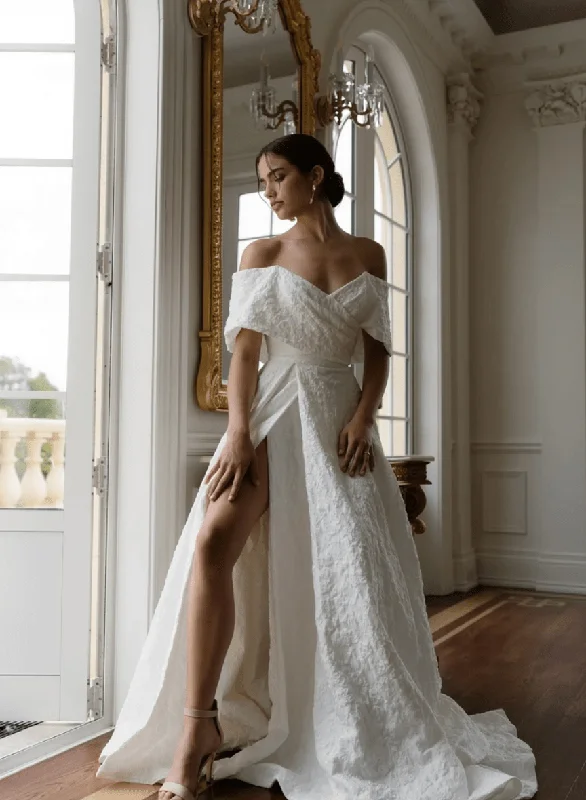 Biggest Sale of the Season!Hera Couture Cassi - Size 8