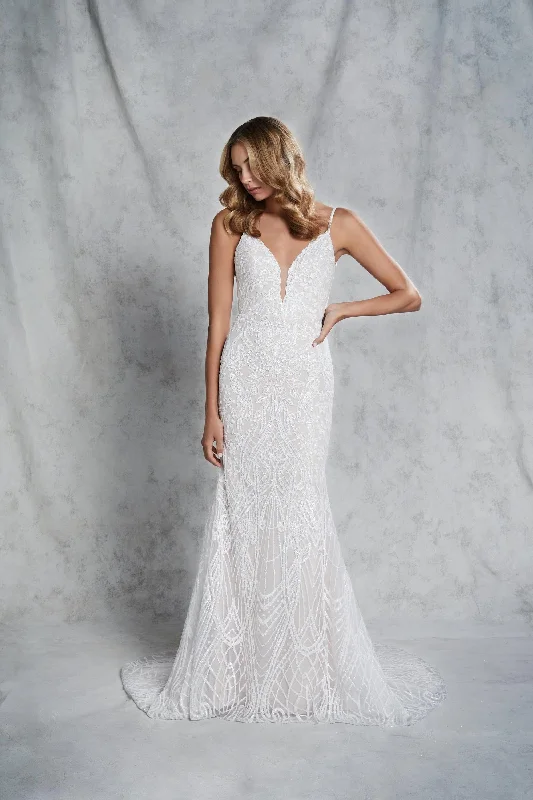 The Sale You’ve Been Waiting For!Hayley Paige Nova - Size 4