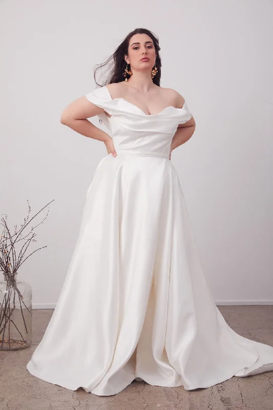 Exclusive Savings This Week!Hera Couture Le Belle - Size 16