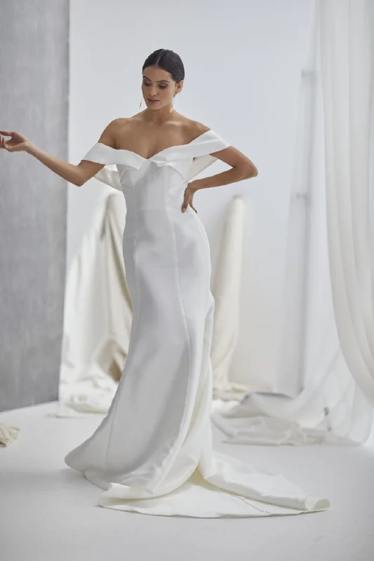 Buy One, Get One Free!Hera Couture Le Jolie - Size 10