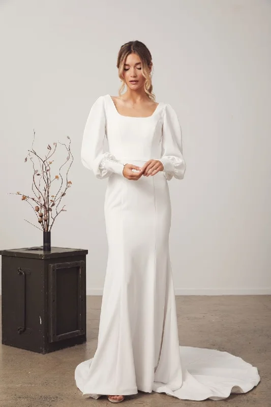 Limited-Time Price Drop!Hera Couture Le Vie - Size 14