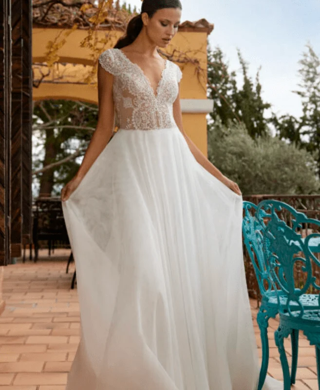 Flash Deals – Act Quickly!Herve Paris Adelynn [Cap Sleeves] - Size 4