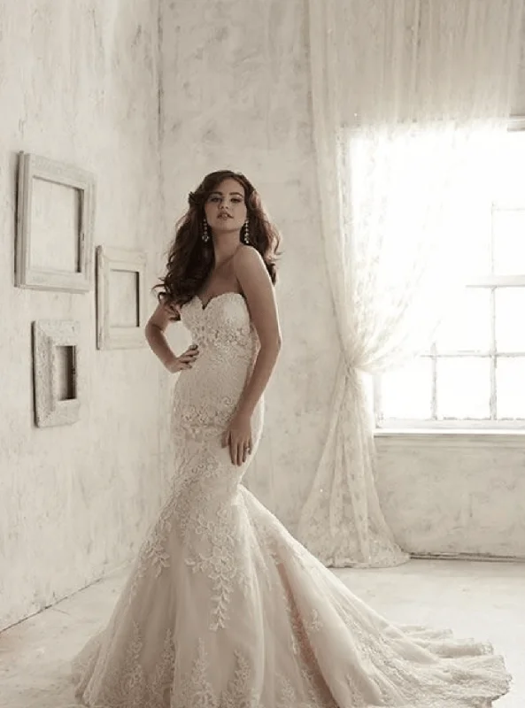The Best Sale of the Year!House of Wu 18014 - Size 16