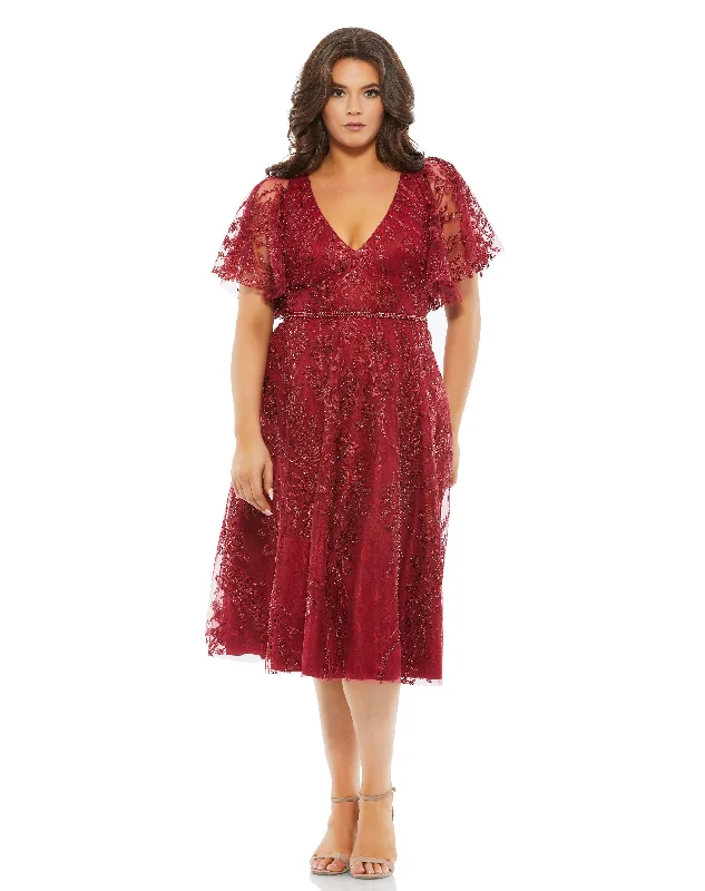 Savings You Can’t Ignore!Mac Duggal 67904 Fabulouss Short Plus Size Cocktail Dress