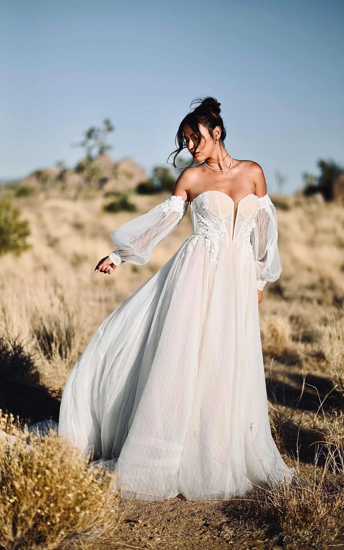 Time to Snag a Bargain!Martina Liana 1540