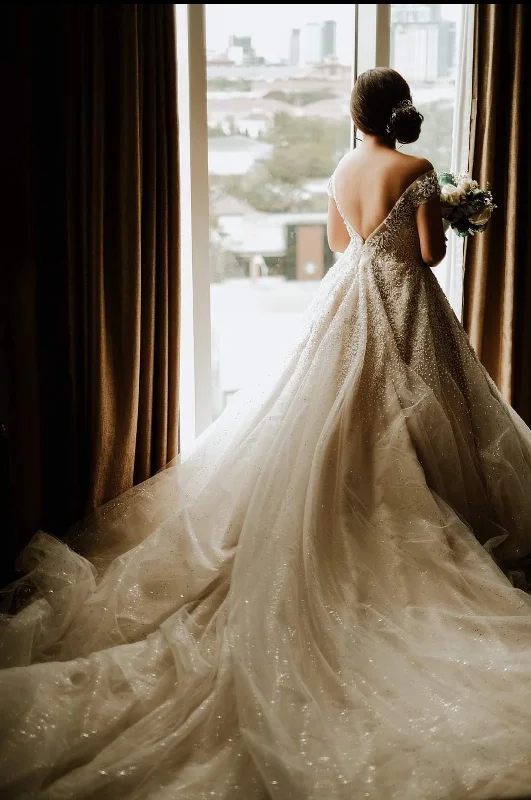 Your Dream Deal is Here!Other Custom Off-shoulder/Sweetheart Convertible Wedding Dress