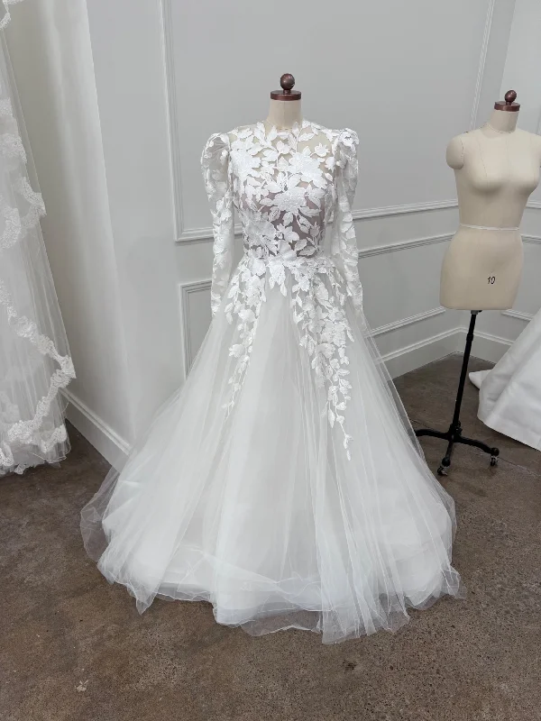 Flash Deals – Act Quickly!Pronovias Fayette