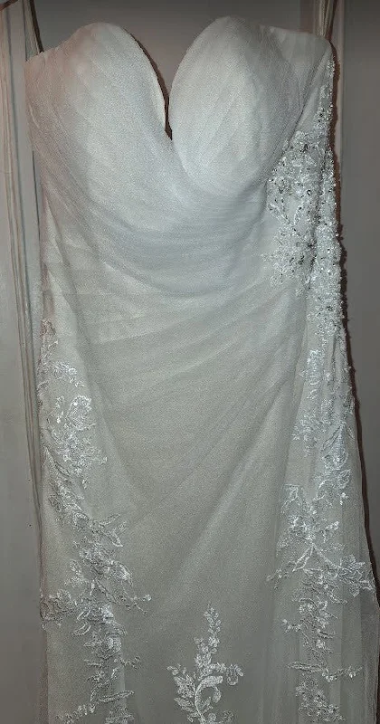 Save Like Never Before!Sophia Tolli Aleena/ Y11966