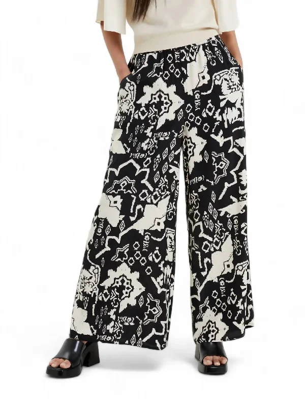Unmissable Offers Await!Deon Delphine Wide Trouser In Black/cream