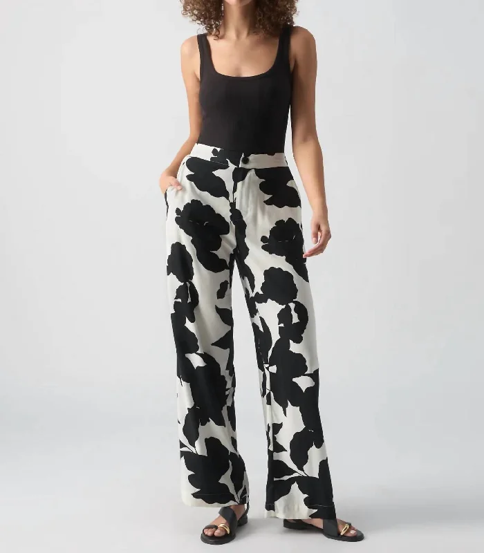 Grab Yours Before It’s Too Late!The Spring Shadow Floral Trouser In White