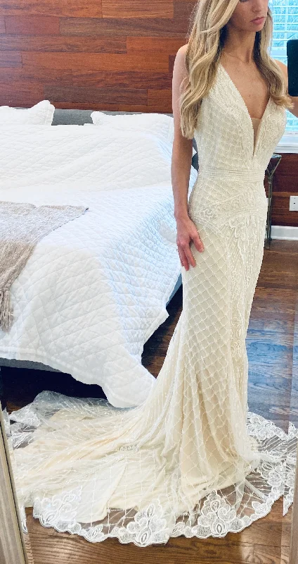One Day Only – Huge Savings!Adrianna Papell Mila