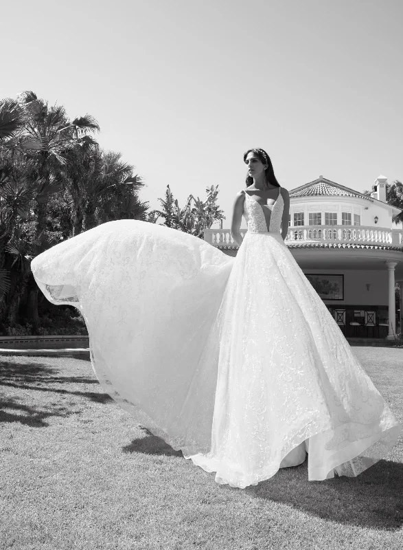 Find the Best Deals Here!Alessandra Rinaudo Ludmilla