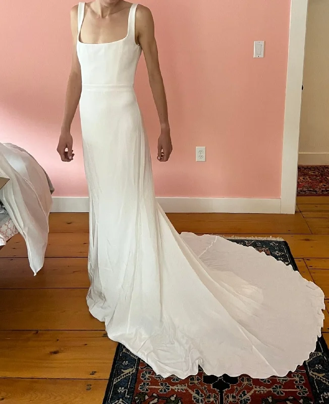 Time to Snag a Bargain!Alexandra Grecco Colette