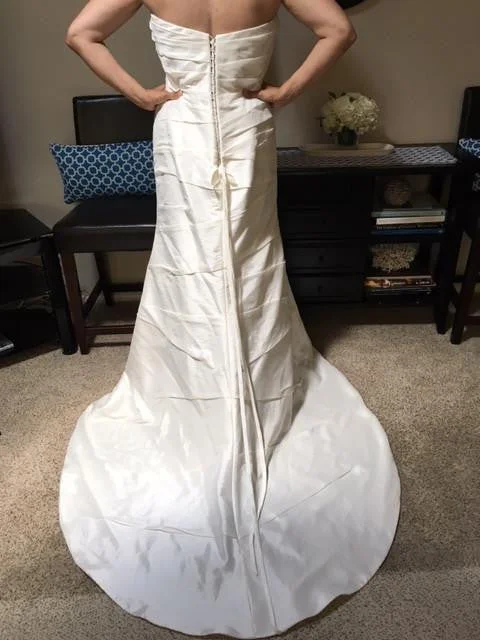 Limited Edition, Limited Price!Alfred Angelo 2034