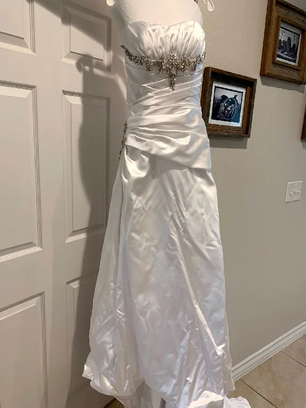 Seasonal Sale – Shop Now!Alfred Angelo 2102C