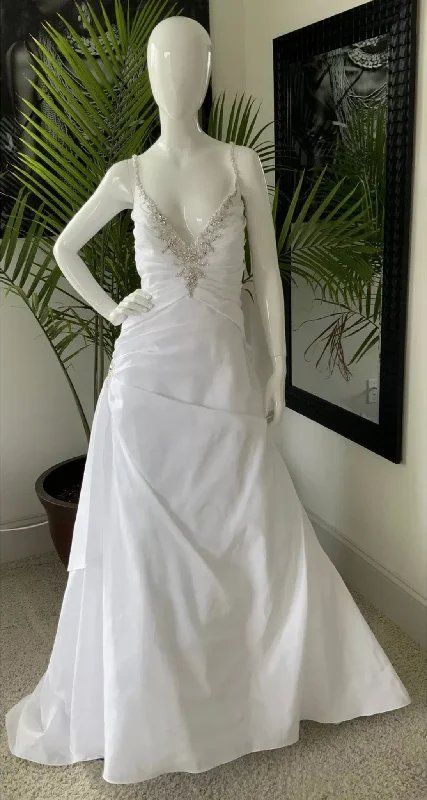 Massive Price Cuts!Alfred Angelo 2183W
