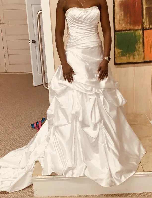 Only a Few Left – Order Now!Alfred Angelo 2245