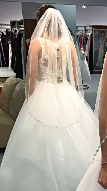 Best Offers of the Month!Alfred Angelo 2619