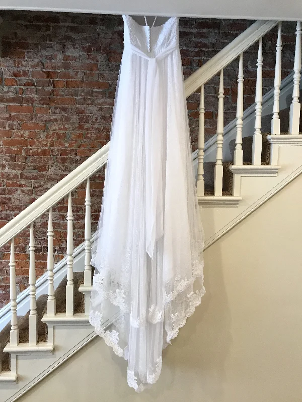 Incredible Savings Inside!Alfred Angelo 8549
