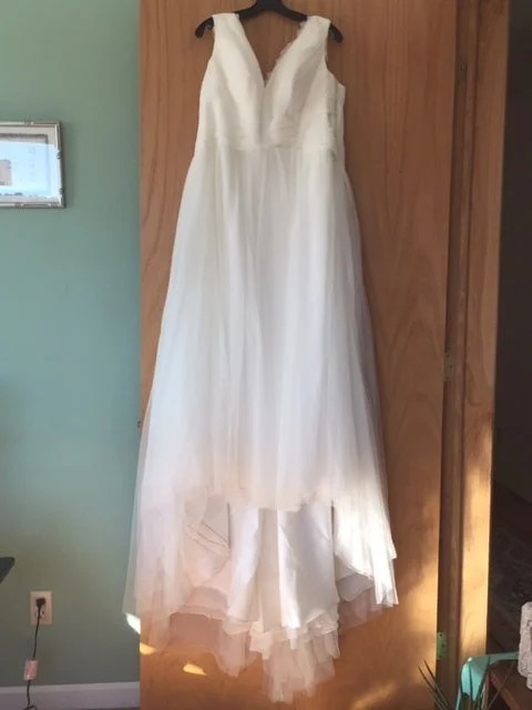 Shop Before It’s Gone!Alfred Angelo 8560W