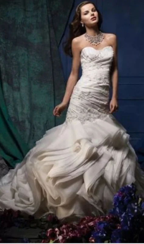 Sale Alert – Get Ready to Shop!Alfred Angelo 880
