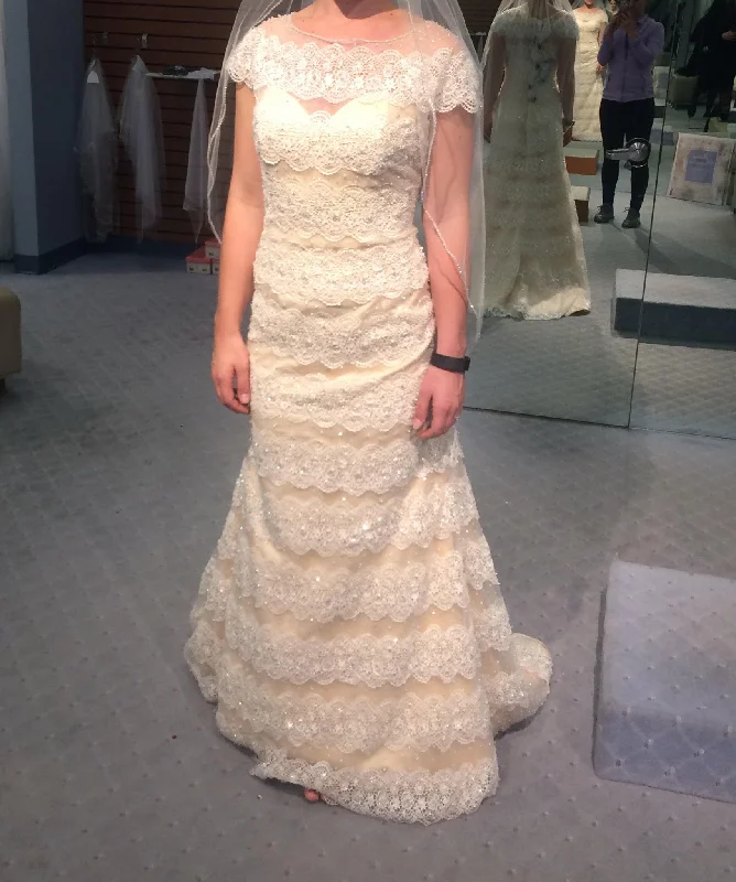 Special Offer – Act Fast!Alfred Angelo 894