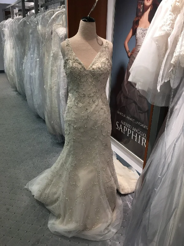 The Best Deals Won’t Wait!Alfred Angelo 978
