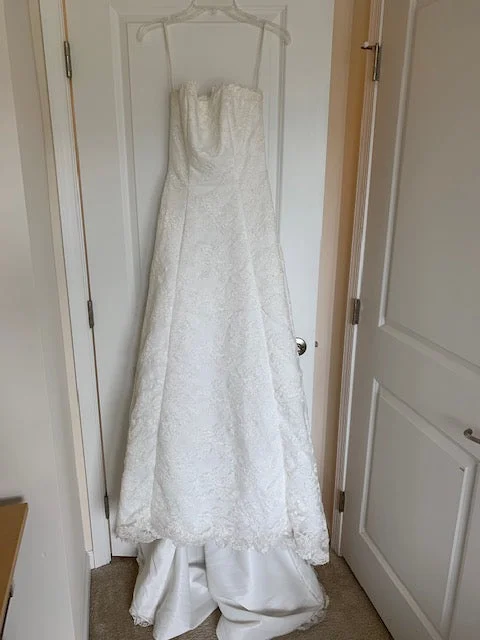 Act Fast – Limited Time Savings!Alfred Angelo Elegant White