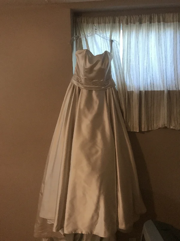 Seasonal Sale – Shop Now!Alfred Angelo Pearl