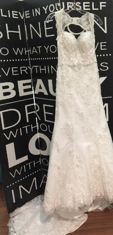 Crazy Discounts Inside!Alfred Angelo Sapphire