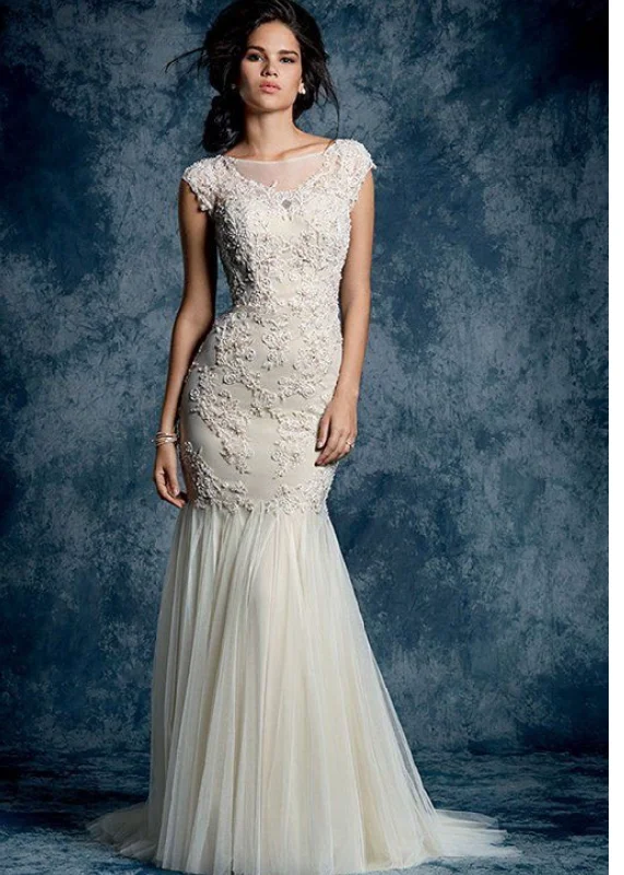 Score Big Savings Today!Alfred Angelo Sapphire 897