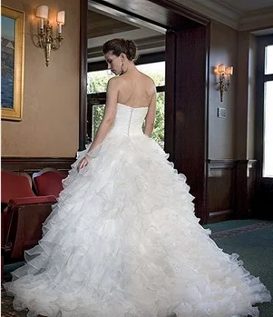 Time to Snag a Bargain!Alita Graham 7401