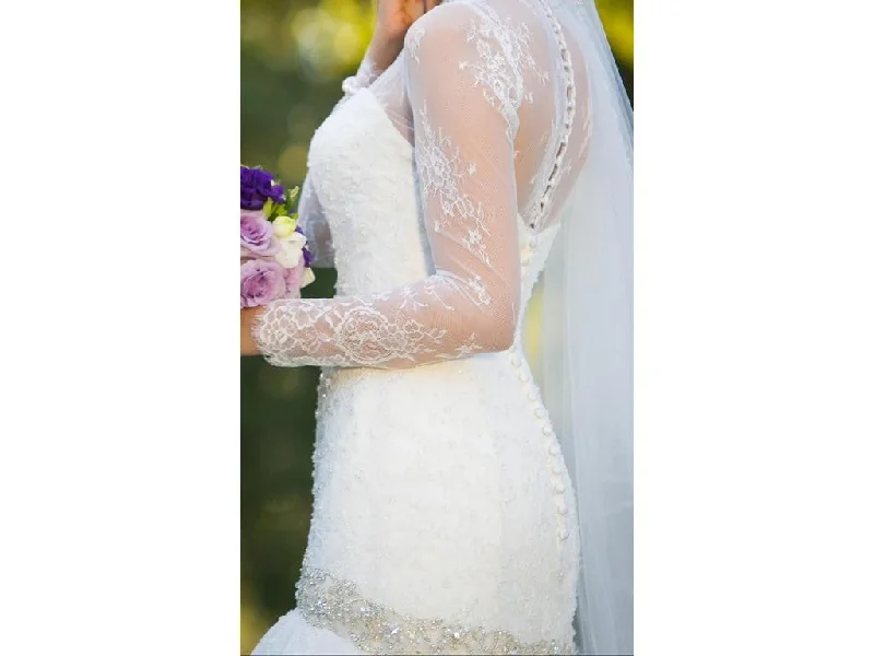 Your Shopping Spree Starts Here!Allure Bridals 13291