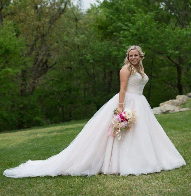 New Discounts Just Dropped!Allure Bridals 2710