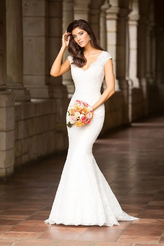 Score Big Savings Today!Allure Bridals 2751