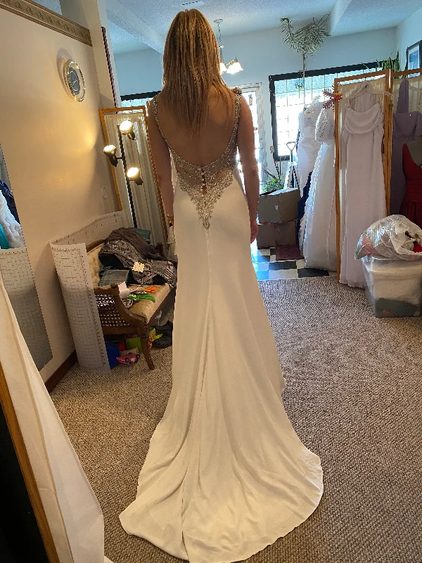 More Discounts, More Joy!Allure Bridals 3013