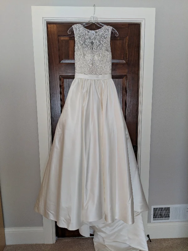 Shop Smart, Save Big!Allure Bridals 9152