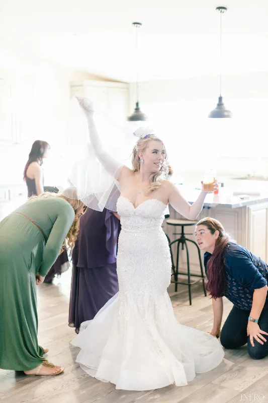 Save Up to 50% Off!Allure Bridals 9601