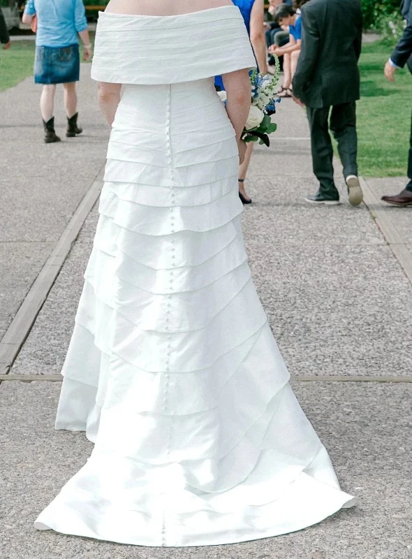 New Discounts Just Dropped!Allure Bridals P740