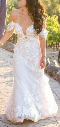 Time to Save Big!Allure Bridals Zara E161