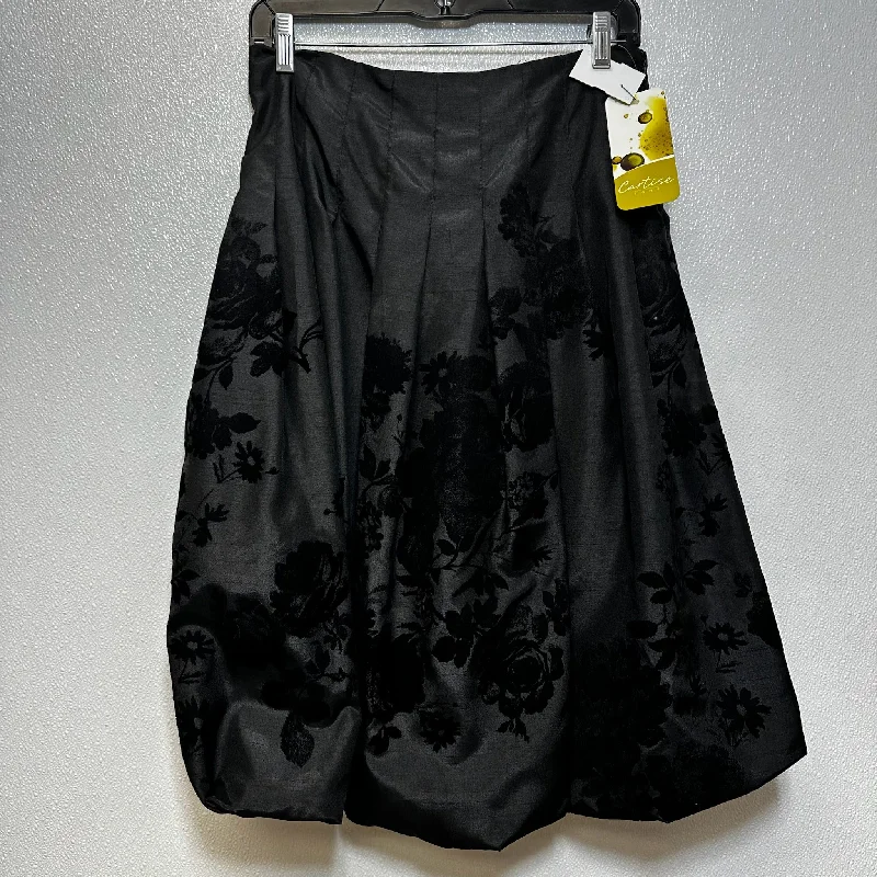 Upgrade for Less!Black Skirt Midi CARTISE, Size 4