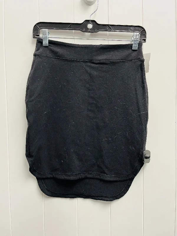 Don’t Wait – Deals Won’t Last!Black Skirt Mini & Short Lululemon, Size S