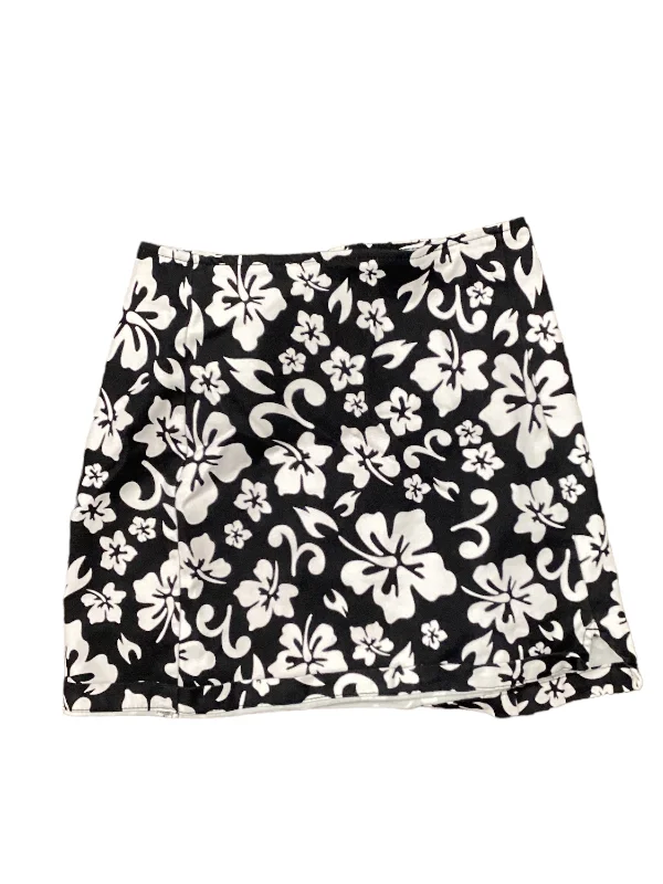 More Discounts, More Joy!Black & White Skirt Mini & Short Wild Fable, Size 4